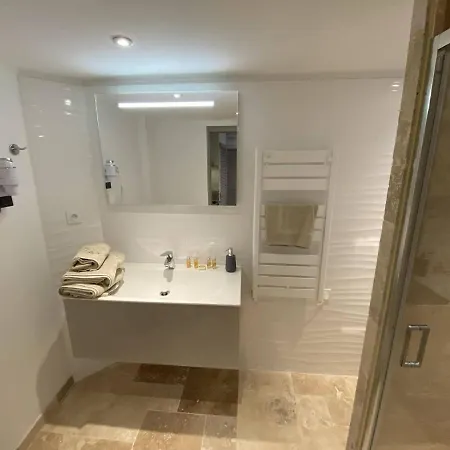 Hotell L'arche De *